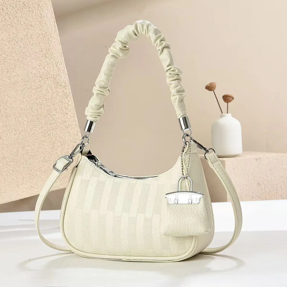 Women's  High-end, Large-capacity Light Luxury Bags