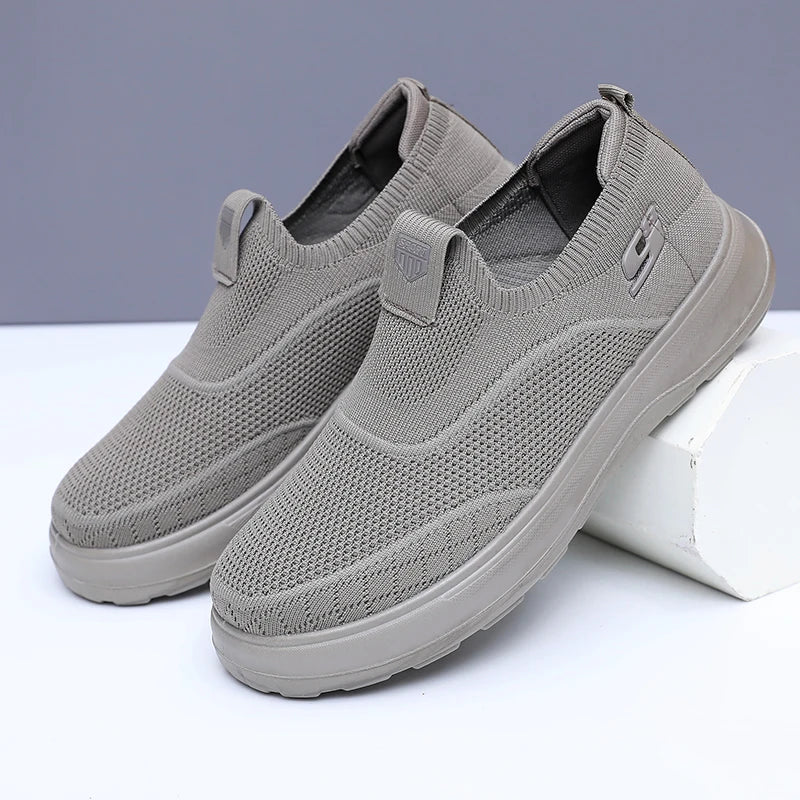 sports leisure  lightweight breathable shoes For Men (free shipping)