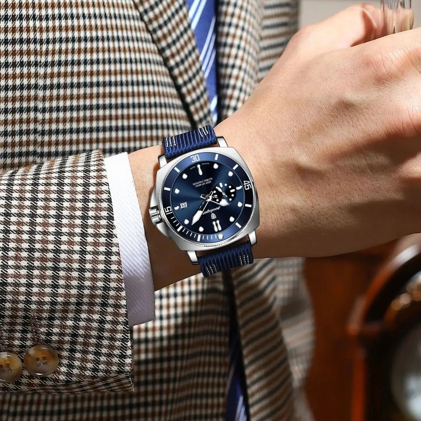 POEDAGAR Luminous Waterproof Wristwatch For Men